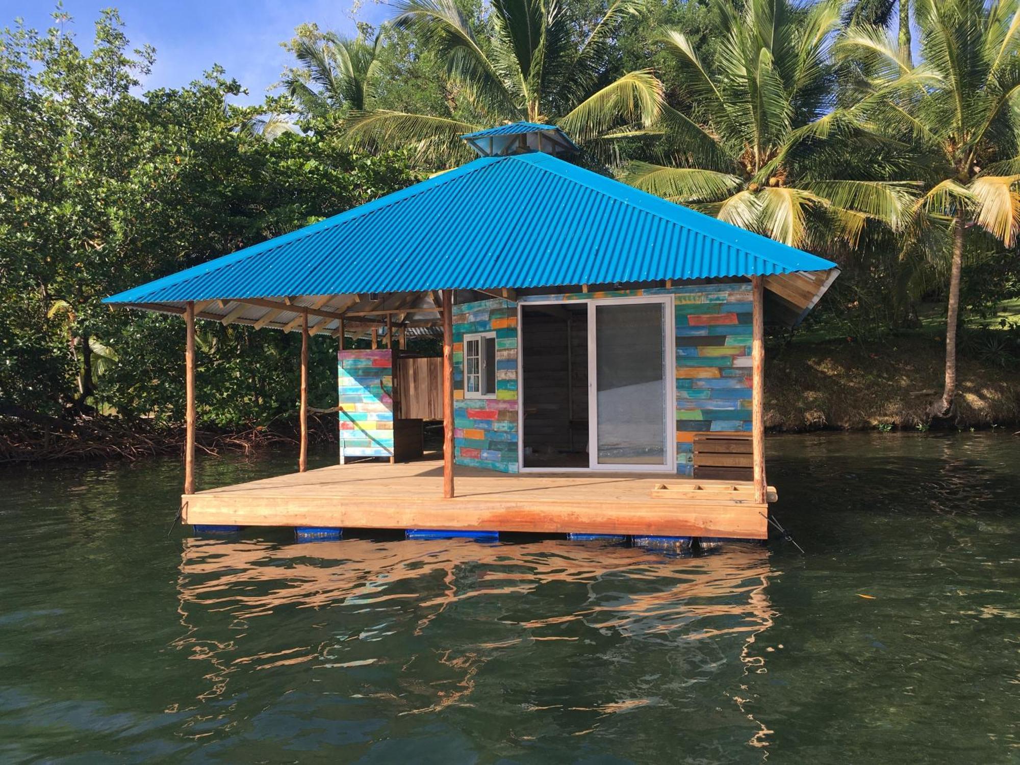 El Toucan Loco Floating Lodges Tierra Oscura Exterior photo