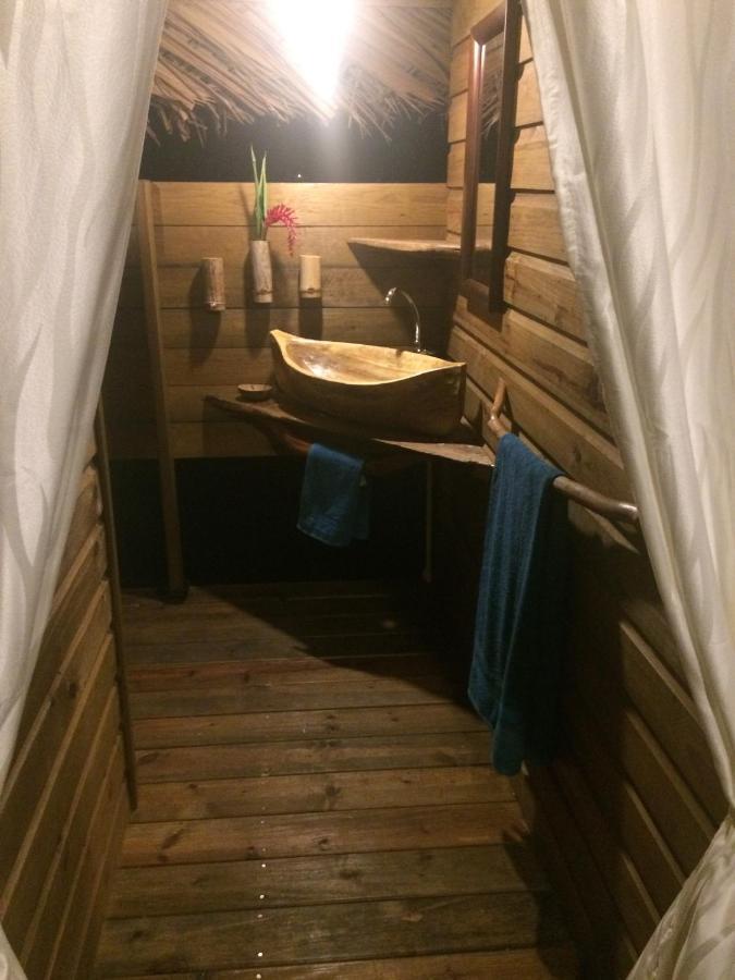 El Toucan Loco Floating Lodges Tierra Oscura Exterior photo